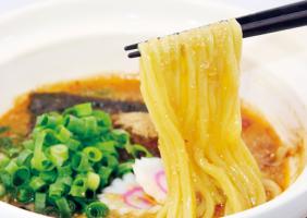 コクのかたまりである明太子と10種以上の野菜をふんだんに使用した「めんたい煮こみつけ麺」